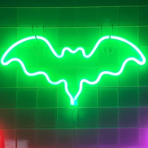 Green BAT Neon Sign LED Light Wall Lamp Cute Halloween Bats Party Decoration New - Picture 1 of 9
